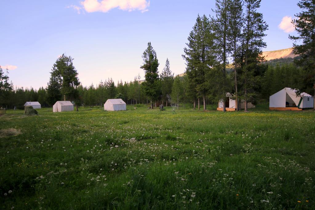 Bedroll And Breakfast ™ Hotel Moran Exterior photo